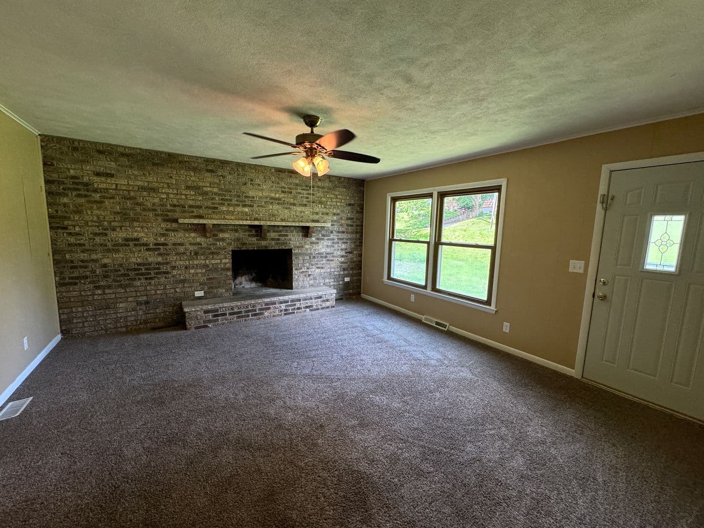Rock Island House: 1239 26th Ave