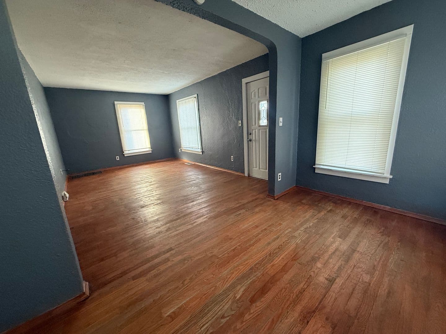 East Moline House: 2310 3rd St