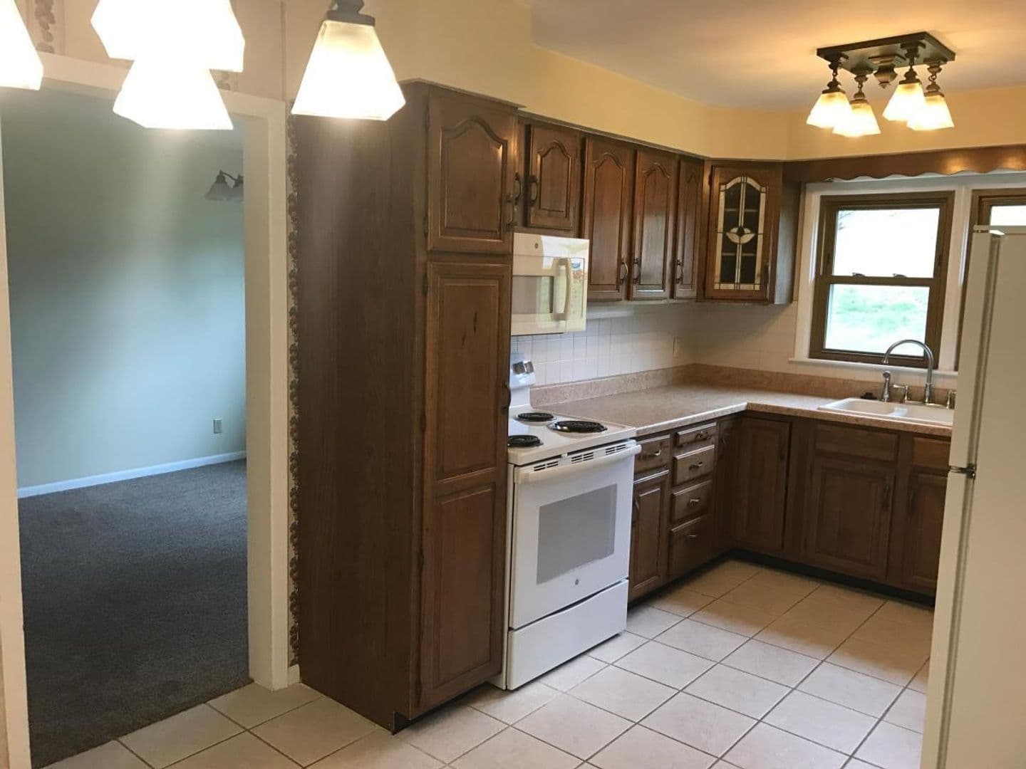 Rock Island House: 1239 26th Ave