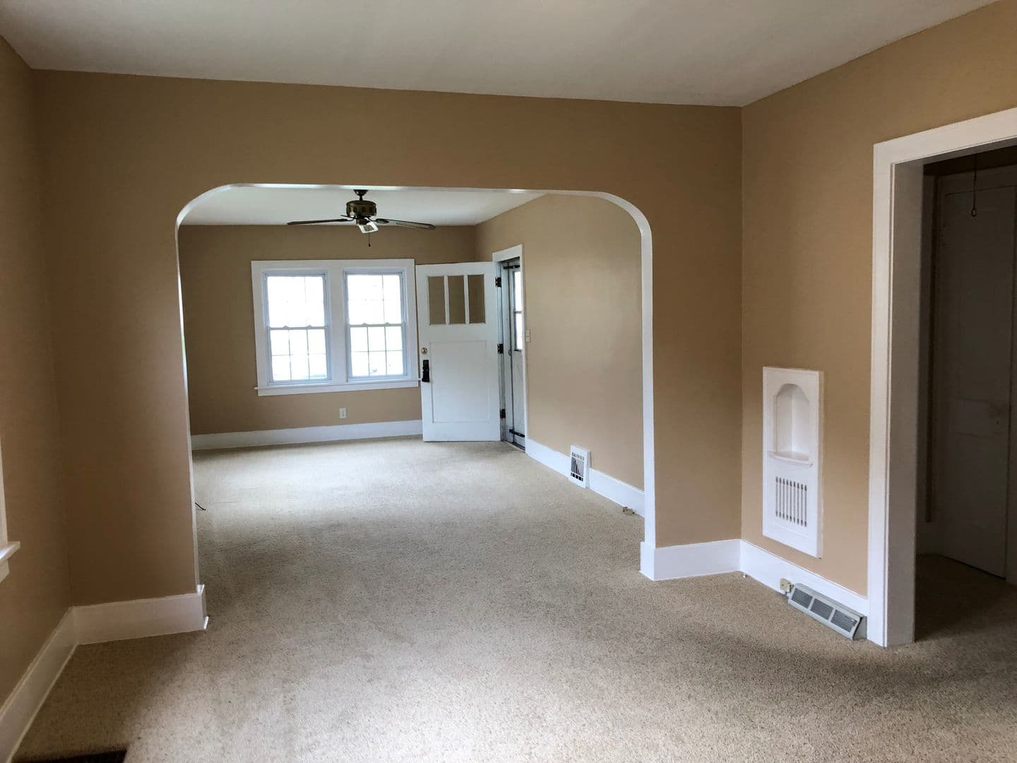 Rock Island House: 1845 39th St