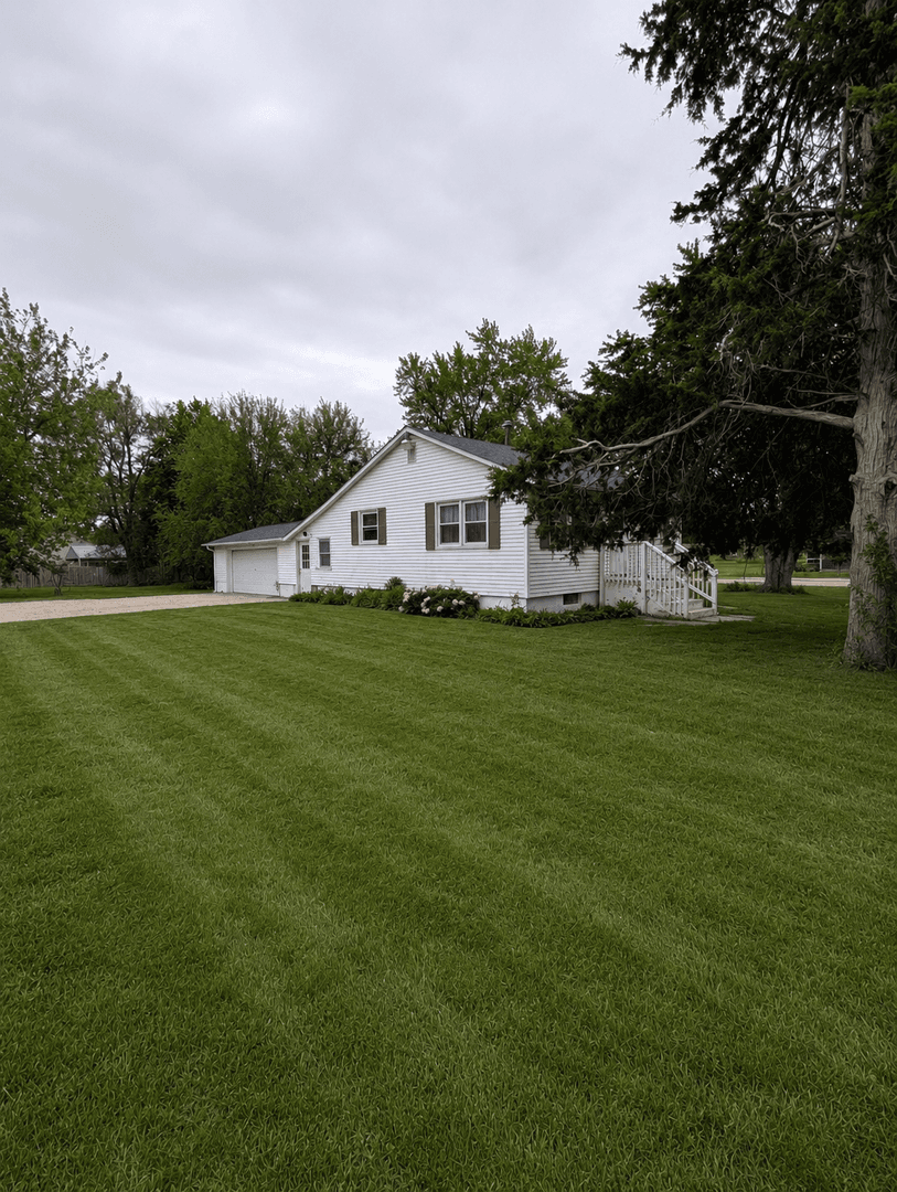 Davenport House: 17368 214th St