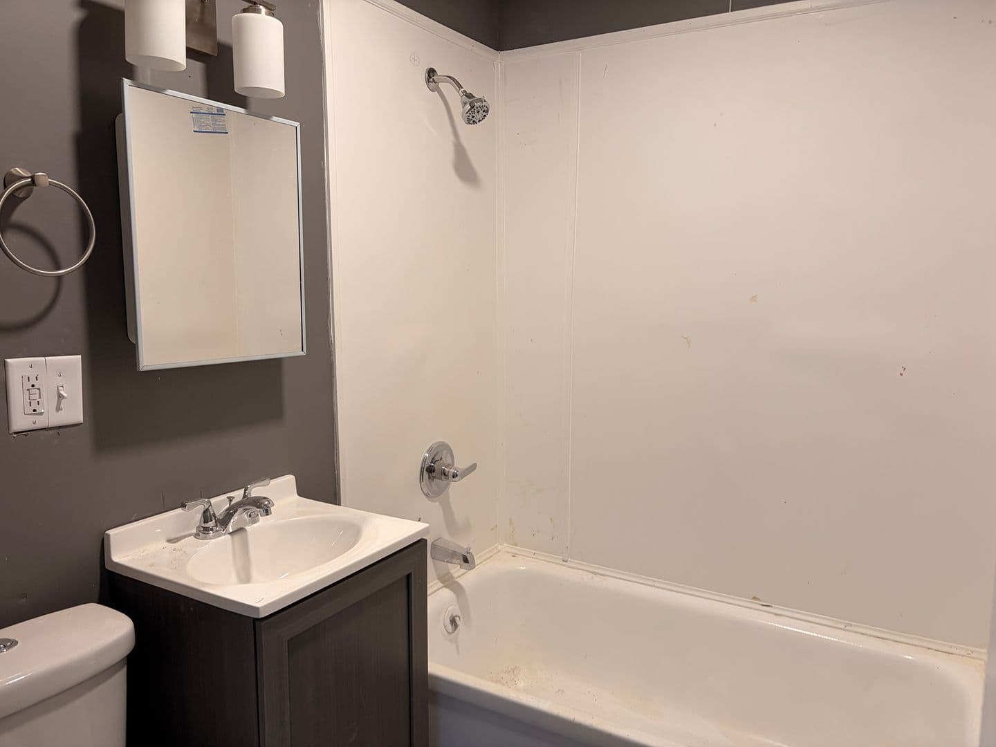 Hanover Apartment: 35 Osage Ave.