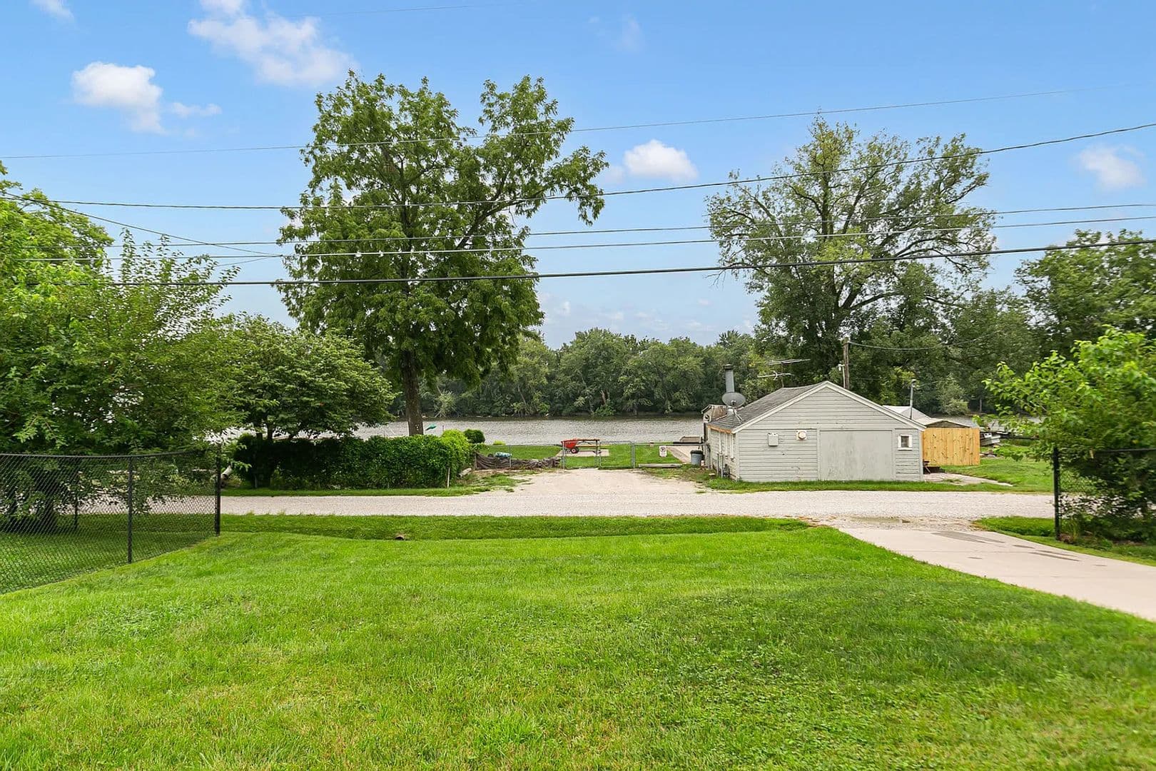 Rock Island House: 2621 47th Ave