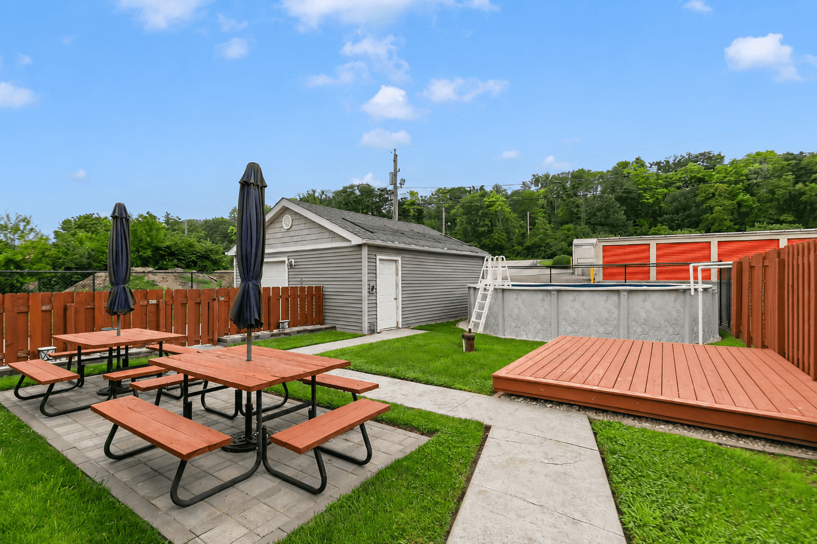 Rock Island House: 2621 47th Ave