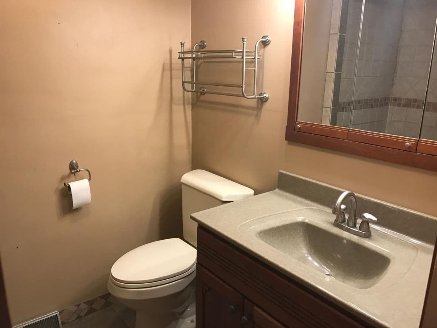 Rock Island House: 1239 26th Ave