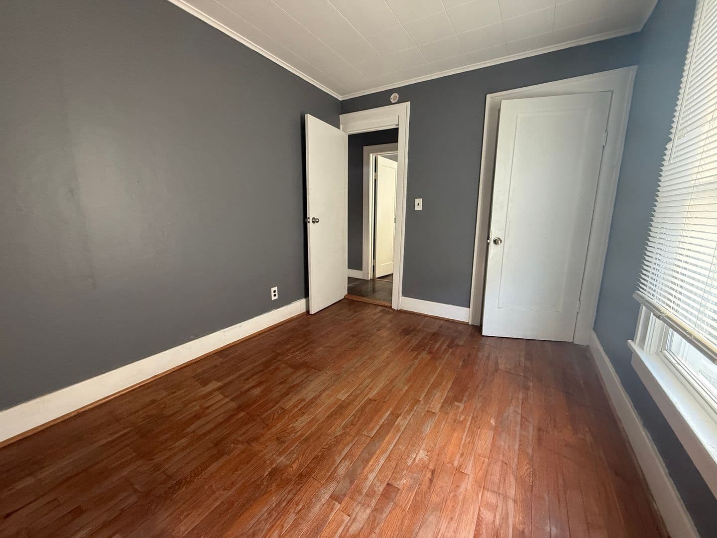 East Moline House: 2310 3rd St