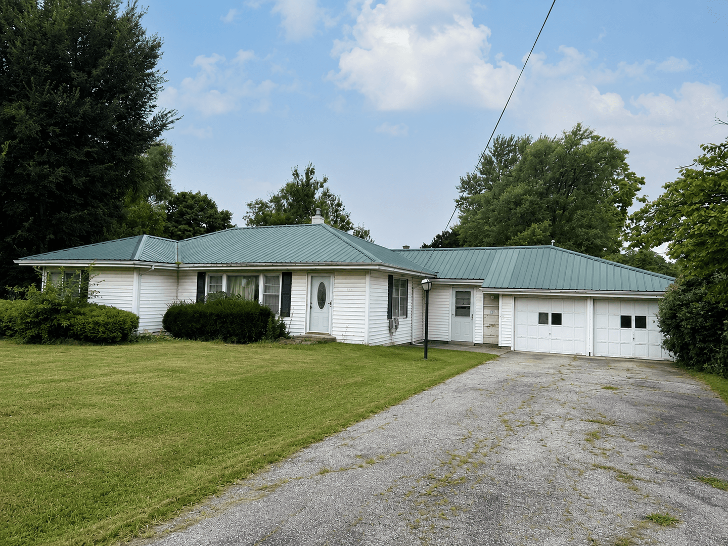 Agency House: 411 N Oak St