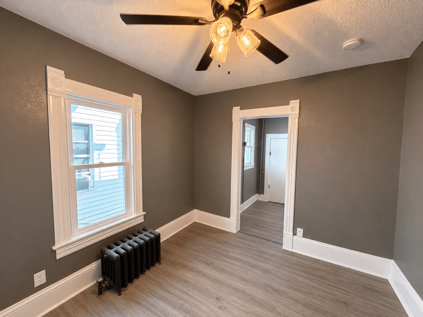 Des Moines House: 1431 9th St
