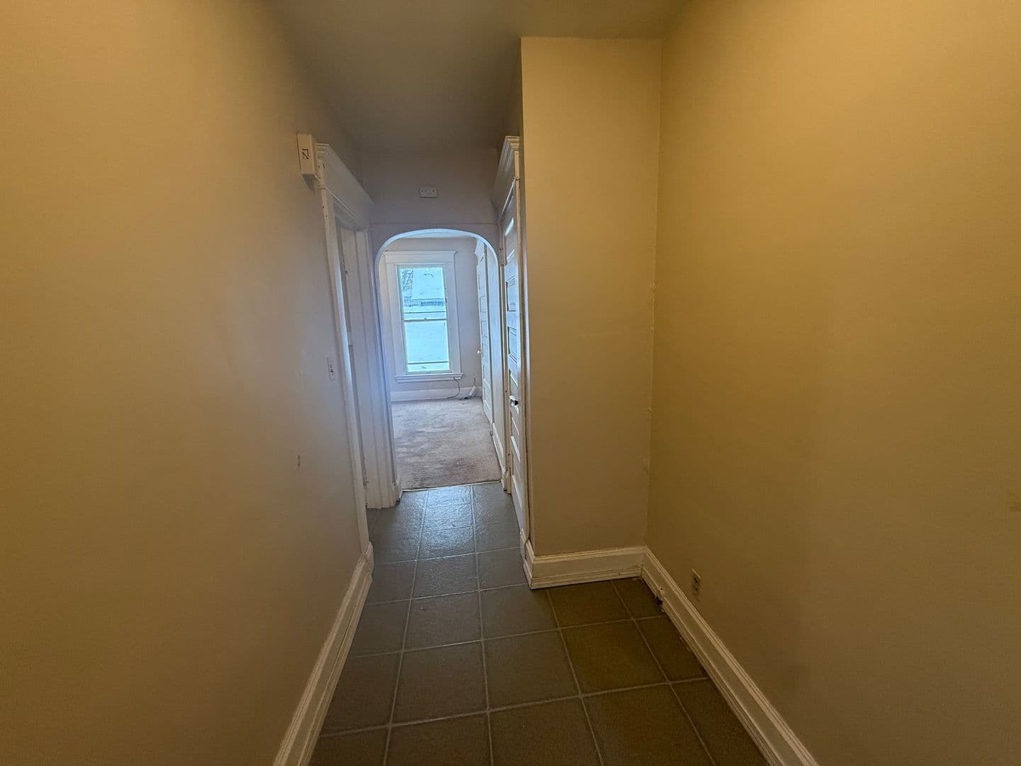 Davenport Apartment: 811 E 14th St.