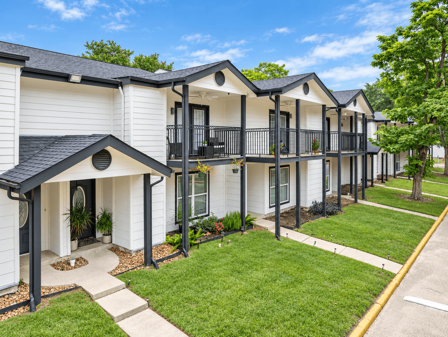 Houston Townhome: 601 Cypress Station