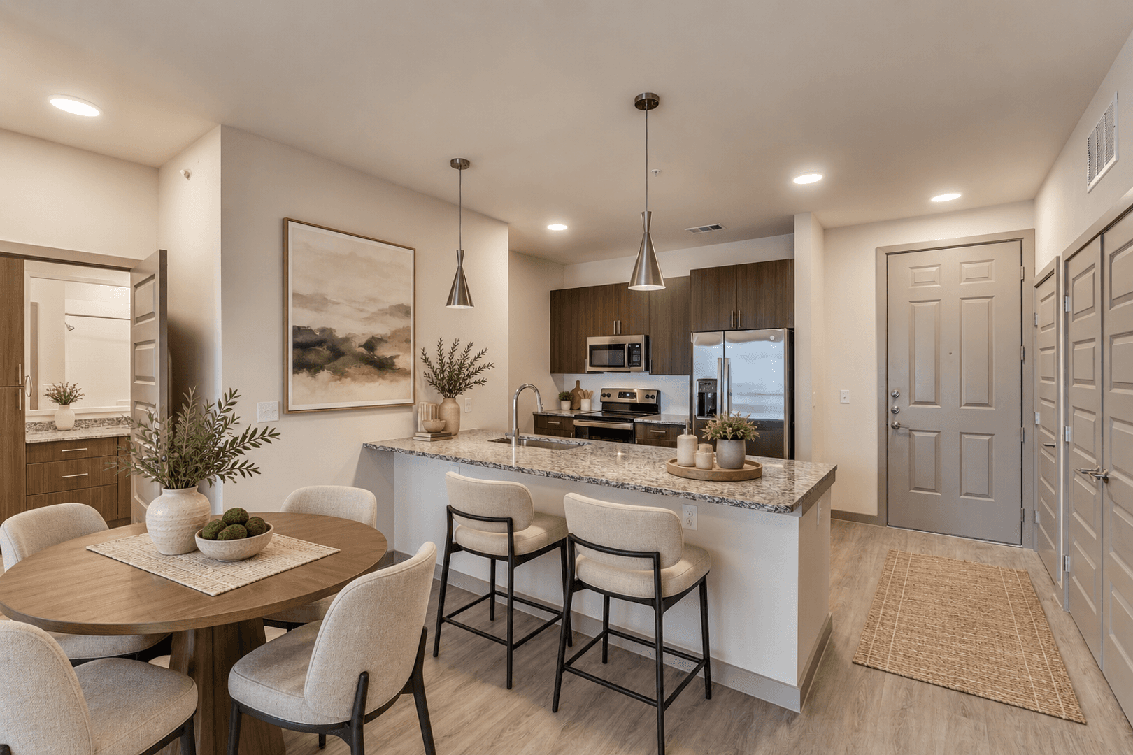 Georgetown Apartment: 120 Boselli Wy