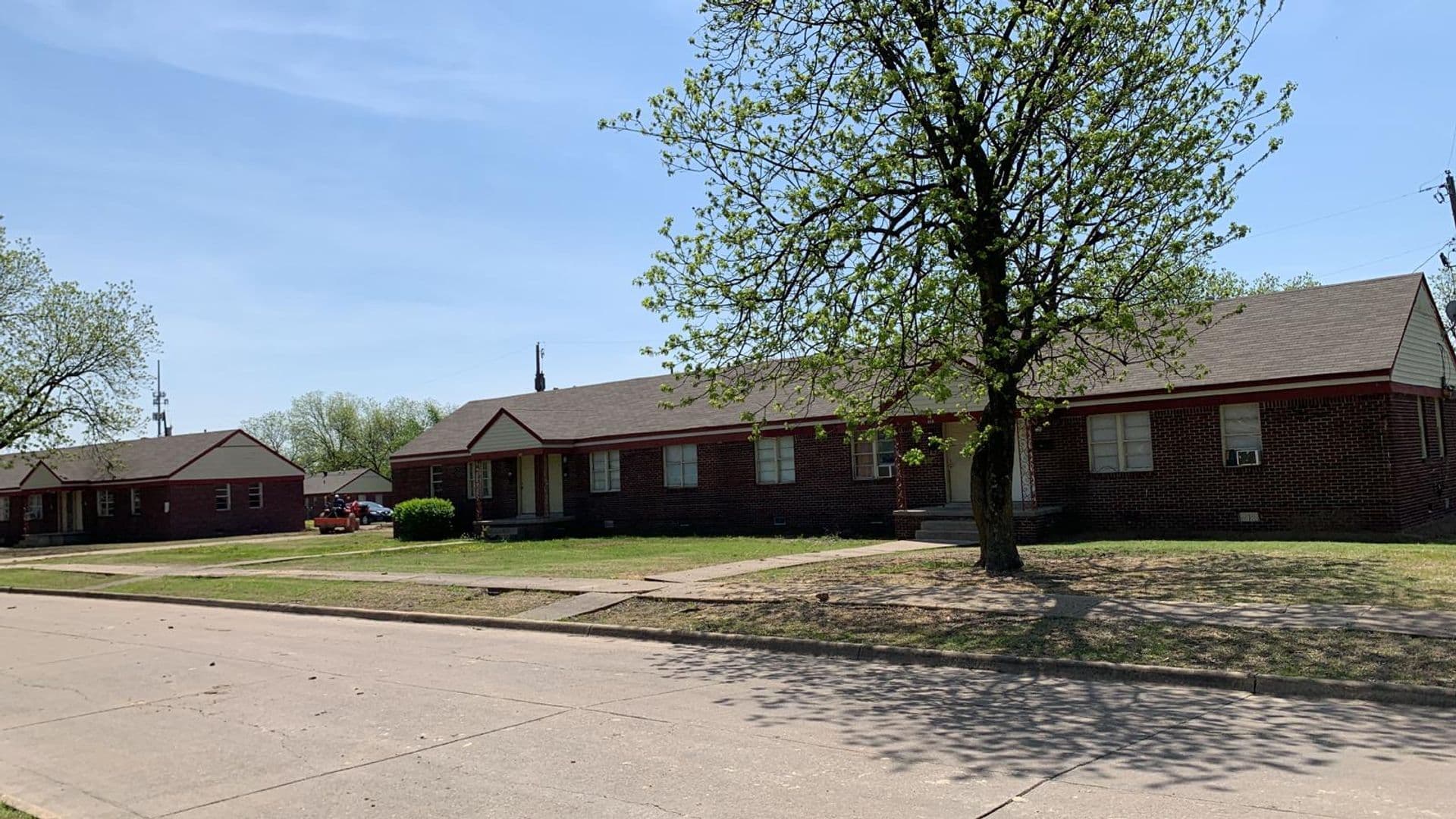 West Memphis Apartment: 2416 Thompson Ave
