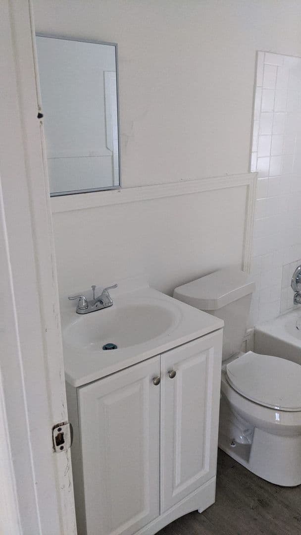 West Memphis Apartment: 2416 Thompson Ave