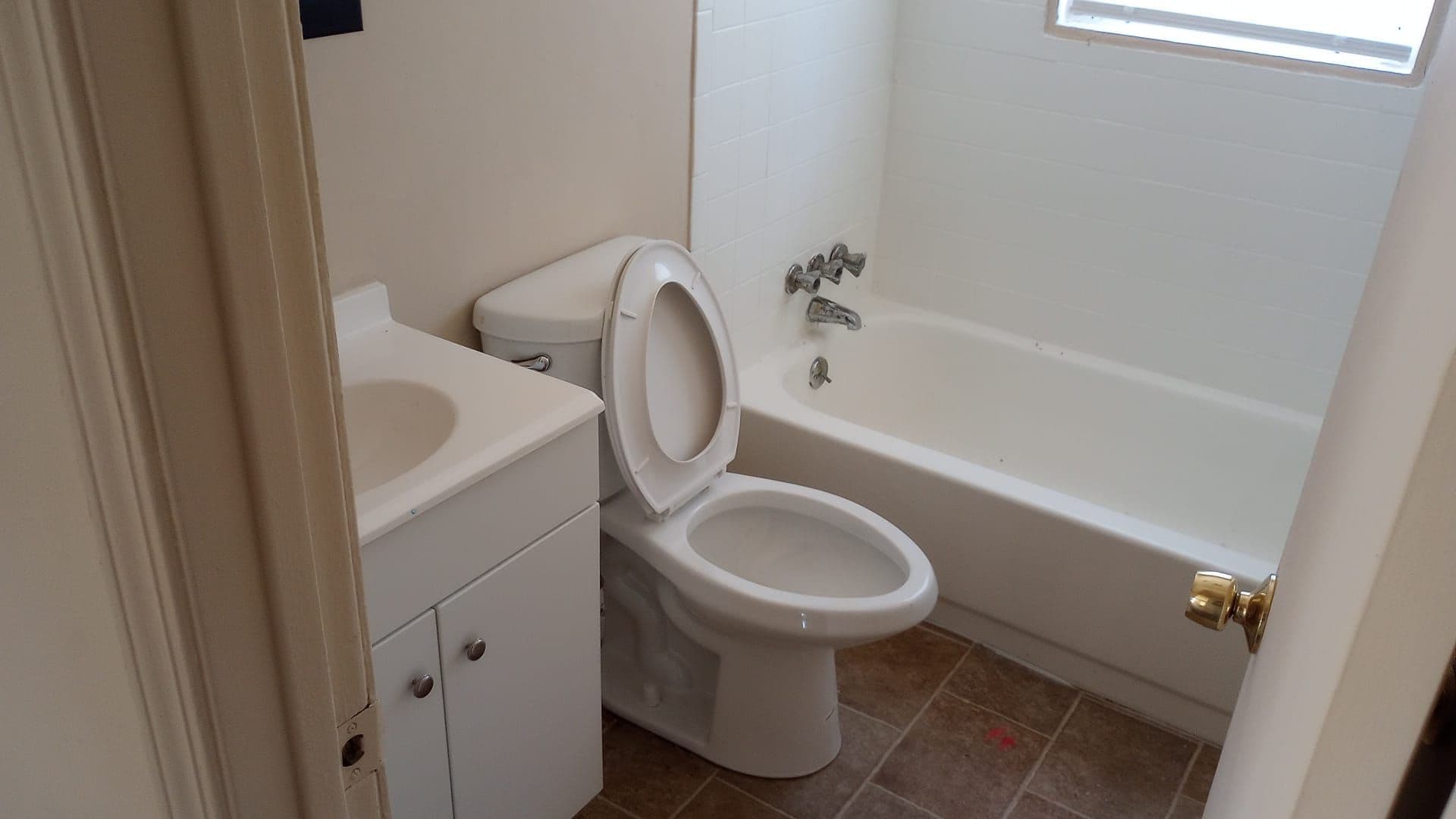 West Memphis Apartment: 2416 Thompson Ave