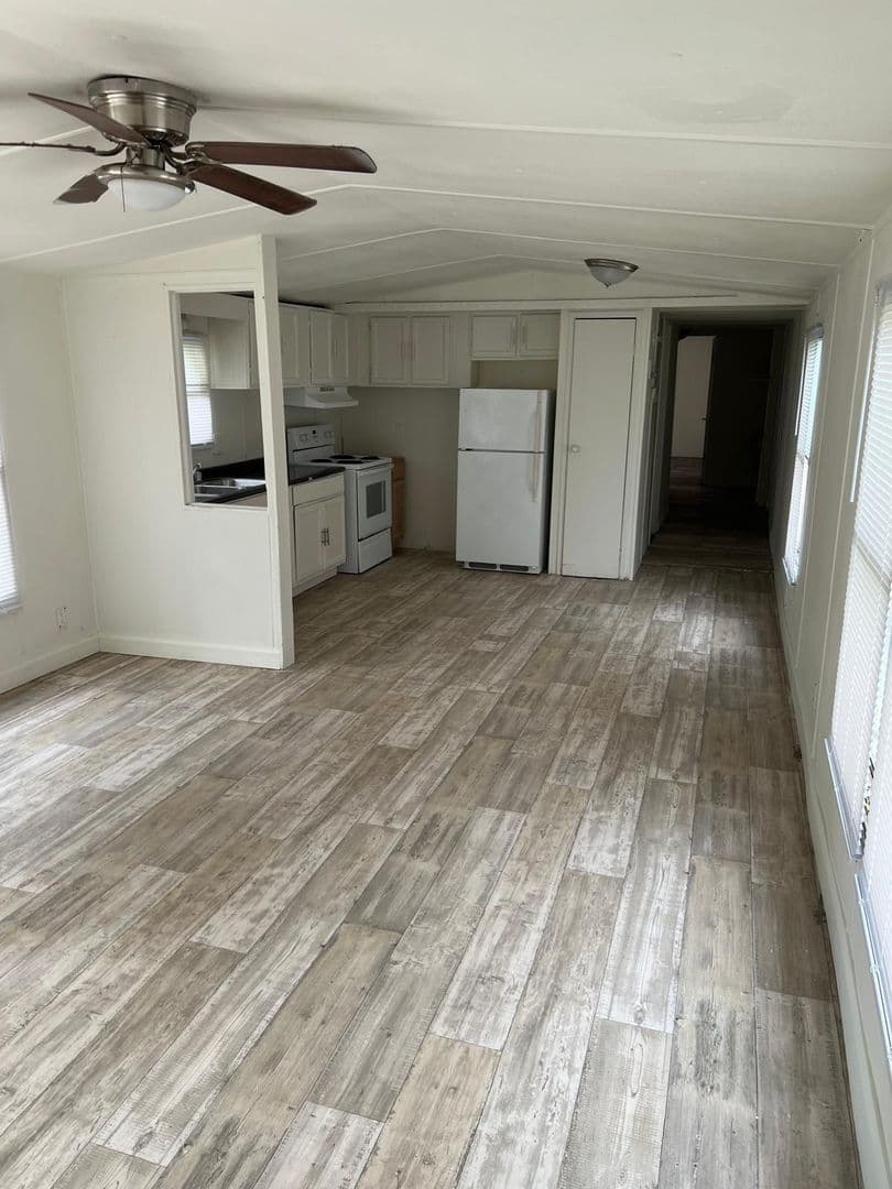 Marion Apartment: 237 Estate Drive
