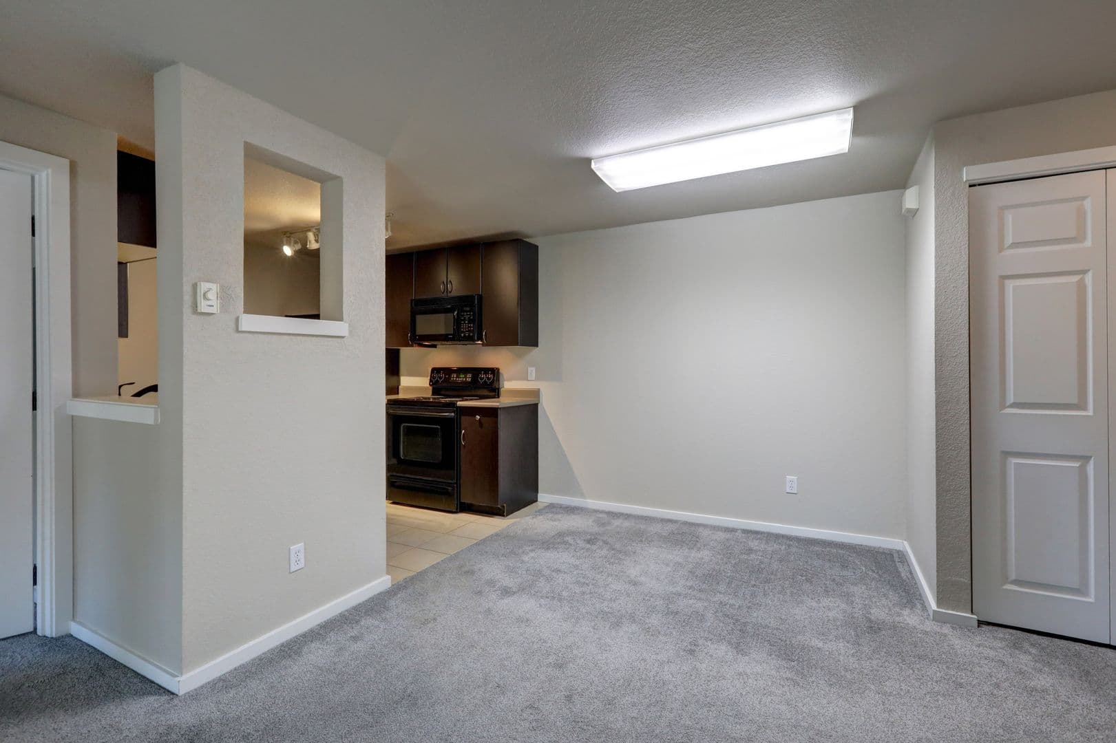 Bellevue House: 12607 SE 41st Place Unit #H207