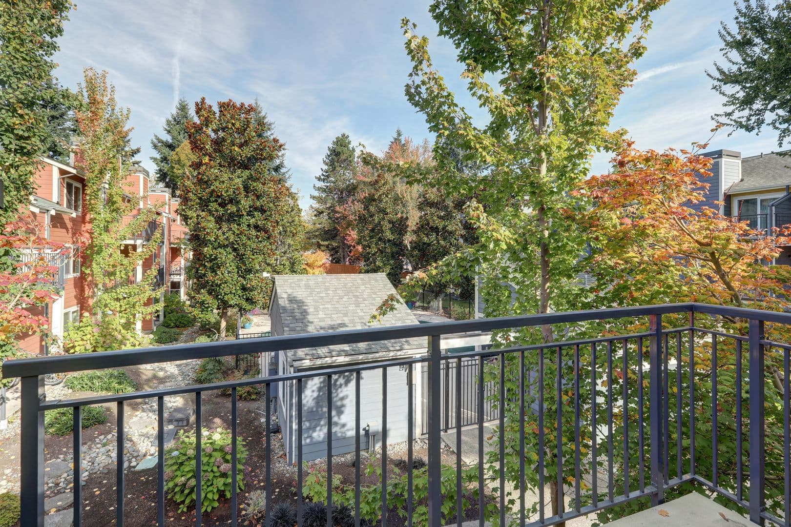 Bellevue House: 12607 SE 41st Place Unit #H207