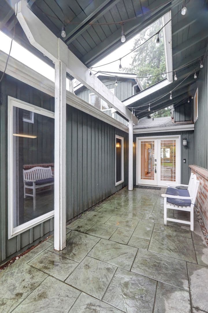 Mercer Island House: 4670 91st Ave SE