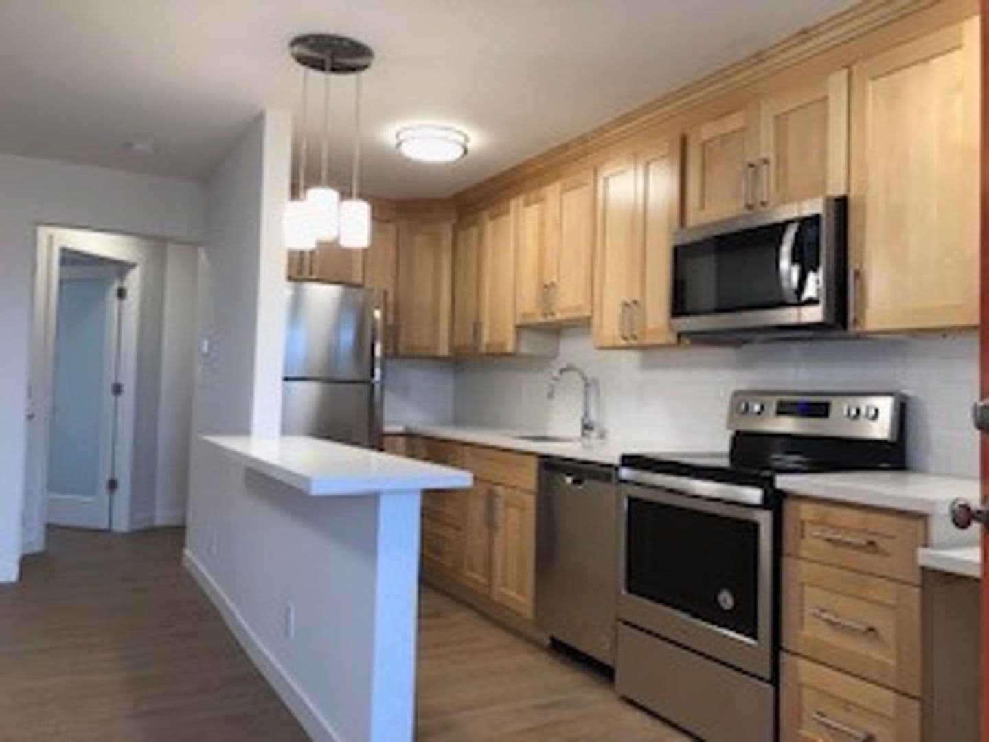Seattle Apartment: 5701 Wilson Avenue S