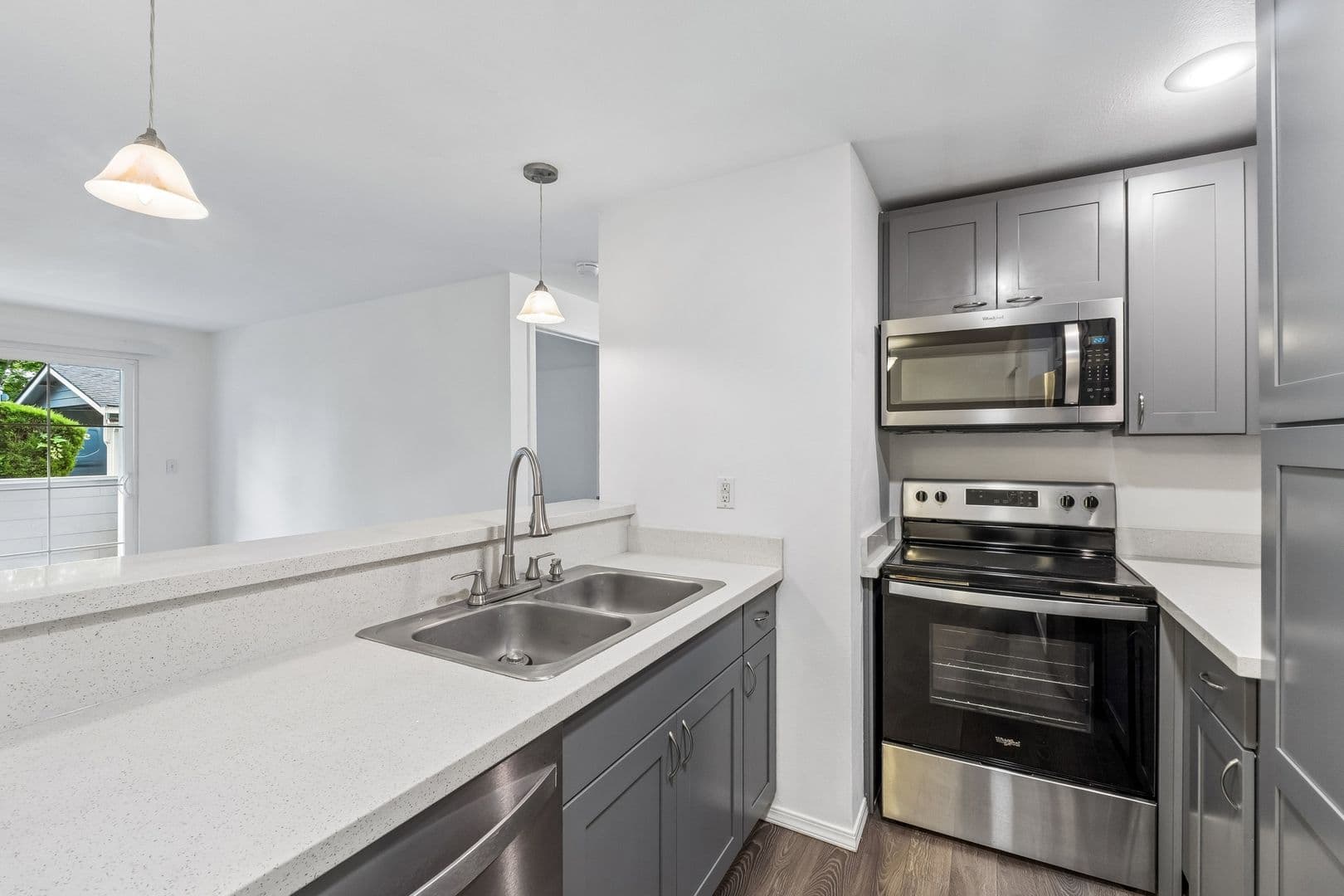 Des Moines Condo: 22831 30th Ave S