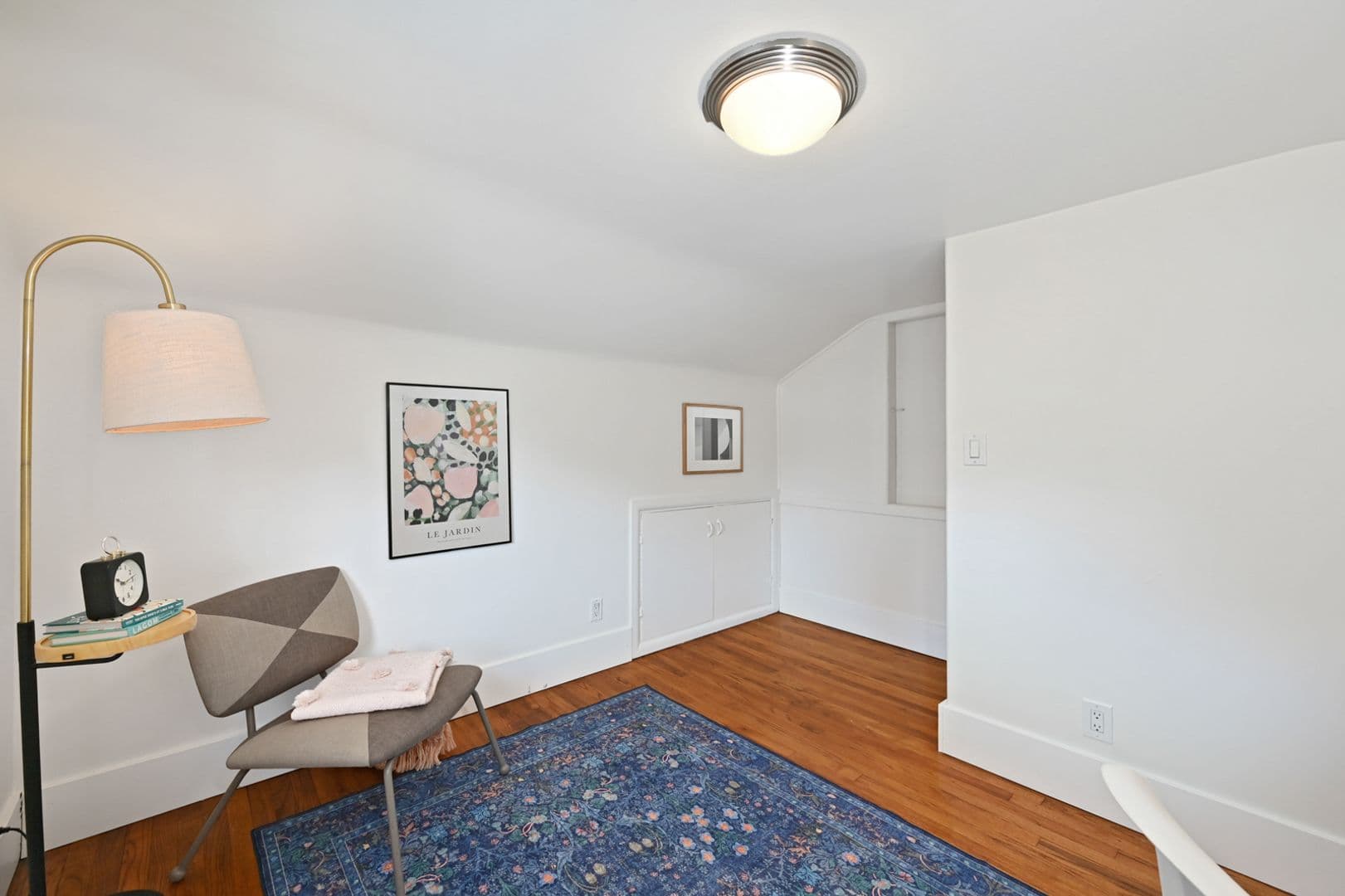 Redmond House: 13804 Redmond Way