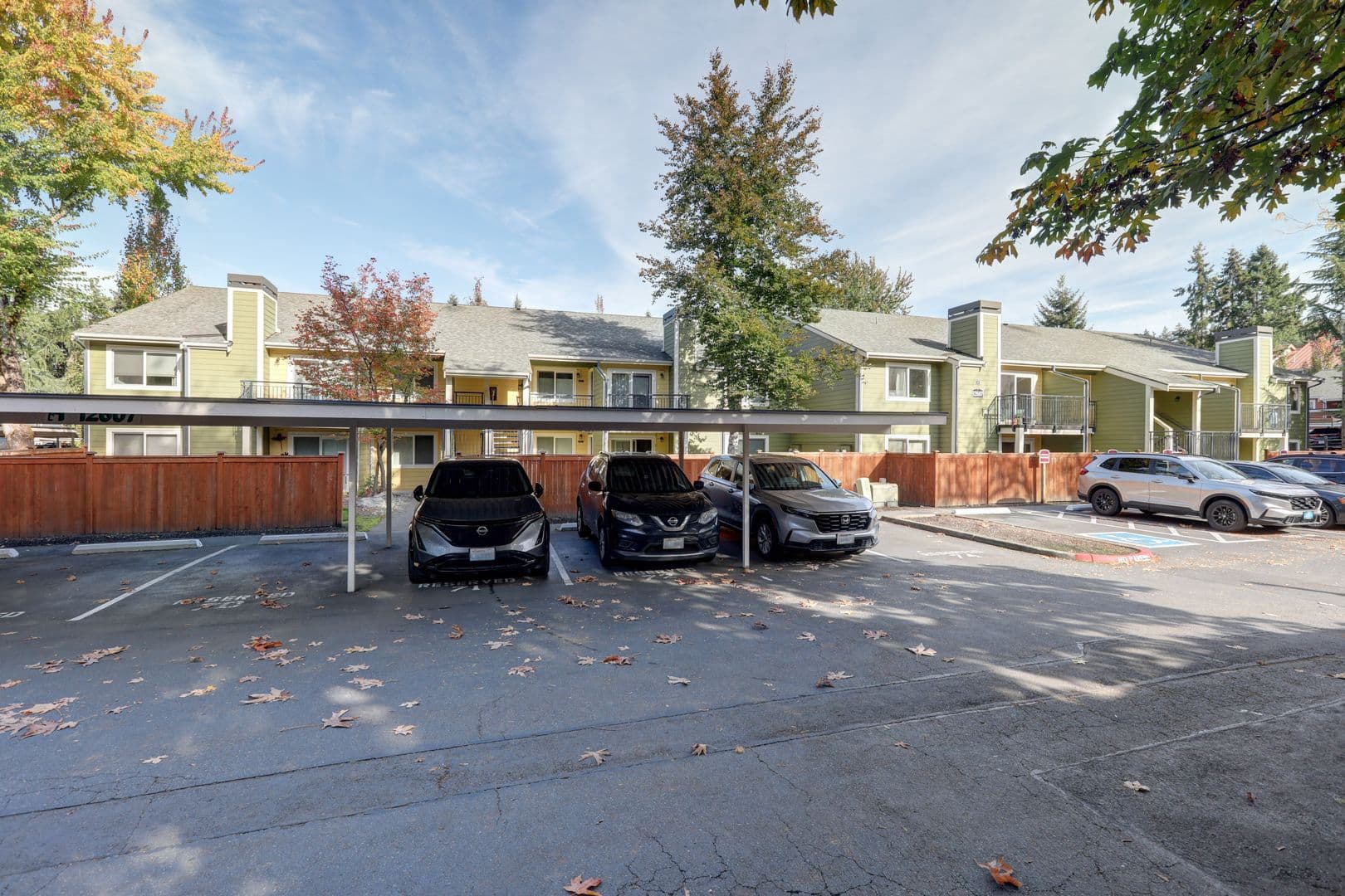 Bellevue House: 12607 SE 41st Place Unit #H207