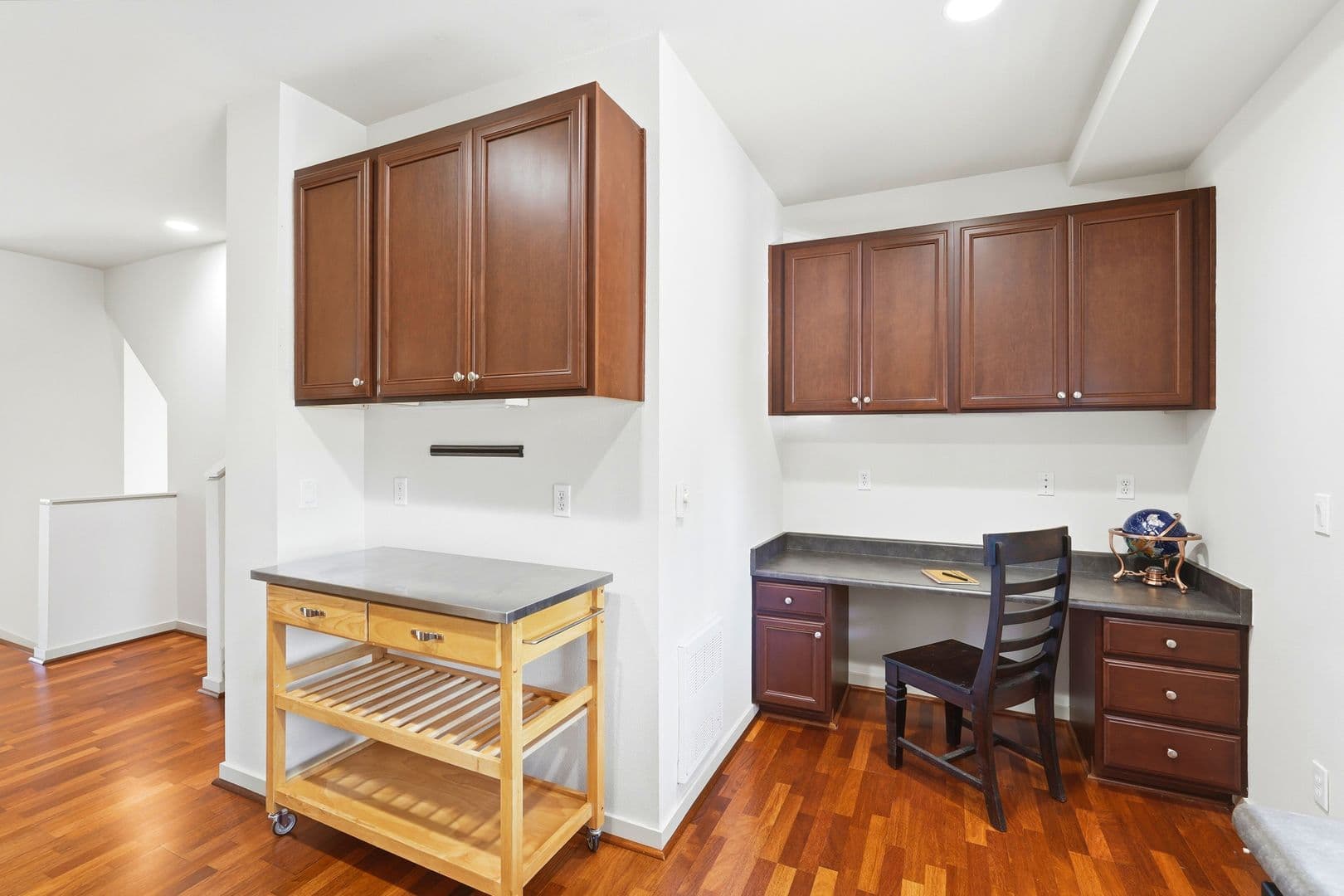 Mukilteo House: 4846 Pointes Dr