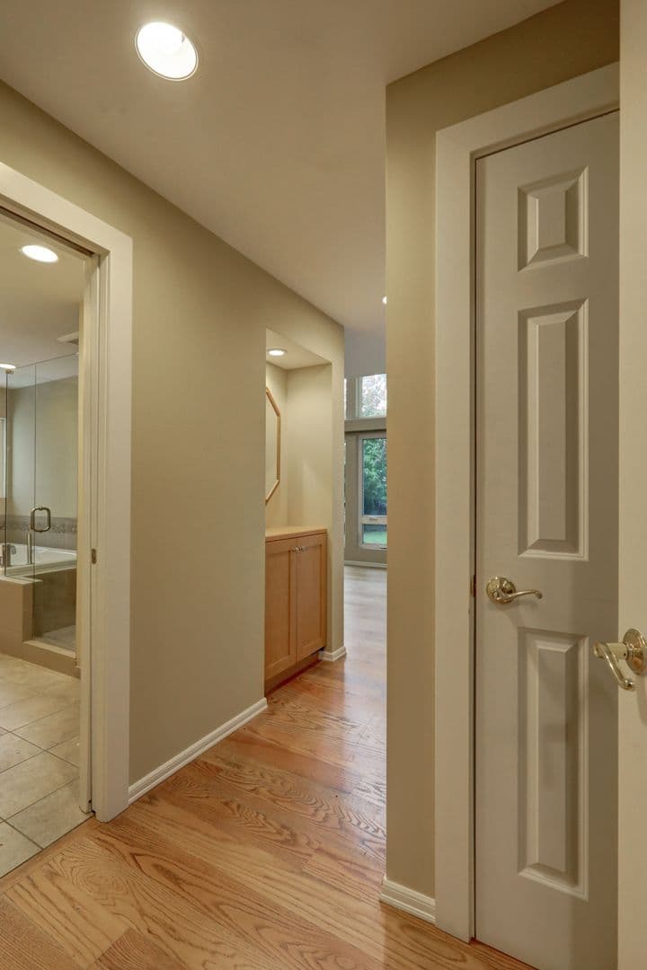 Mercer Island House: 4670 91st Ave SE