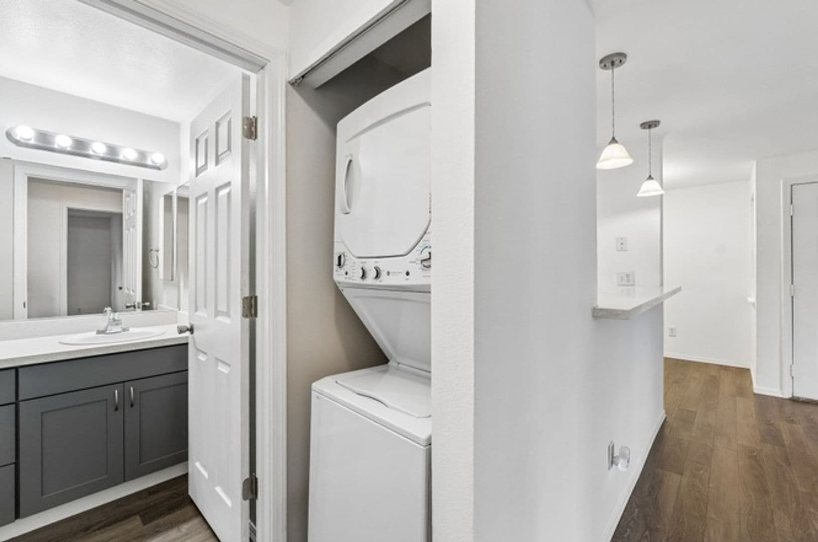 Des Moines Condo: 22831 30th Ave S