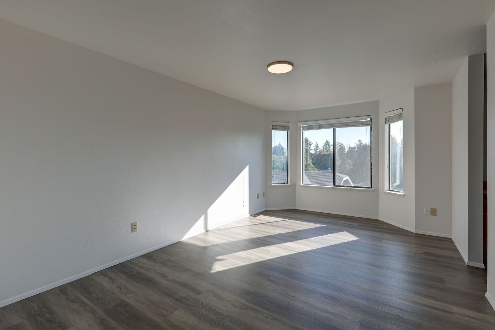 Federal Way House: 2739 SW 347th Place