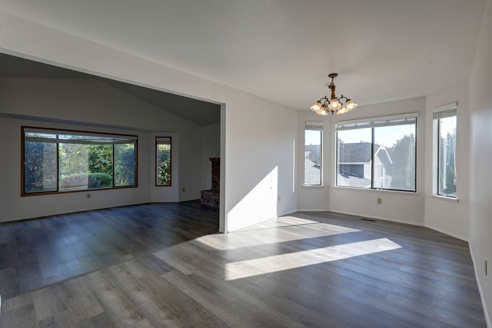 Federal Way House: 2739 SW 347th Place
