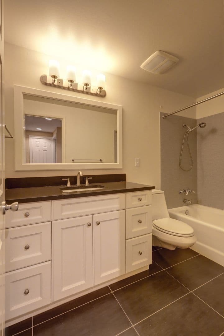 Mercer Island House: 4670 91st Ave SE