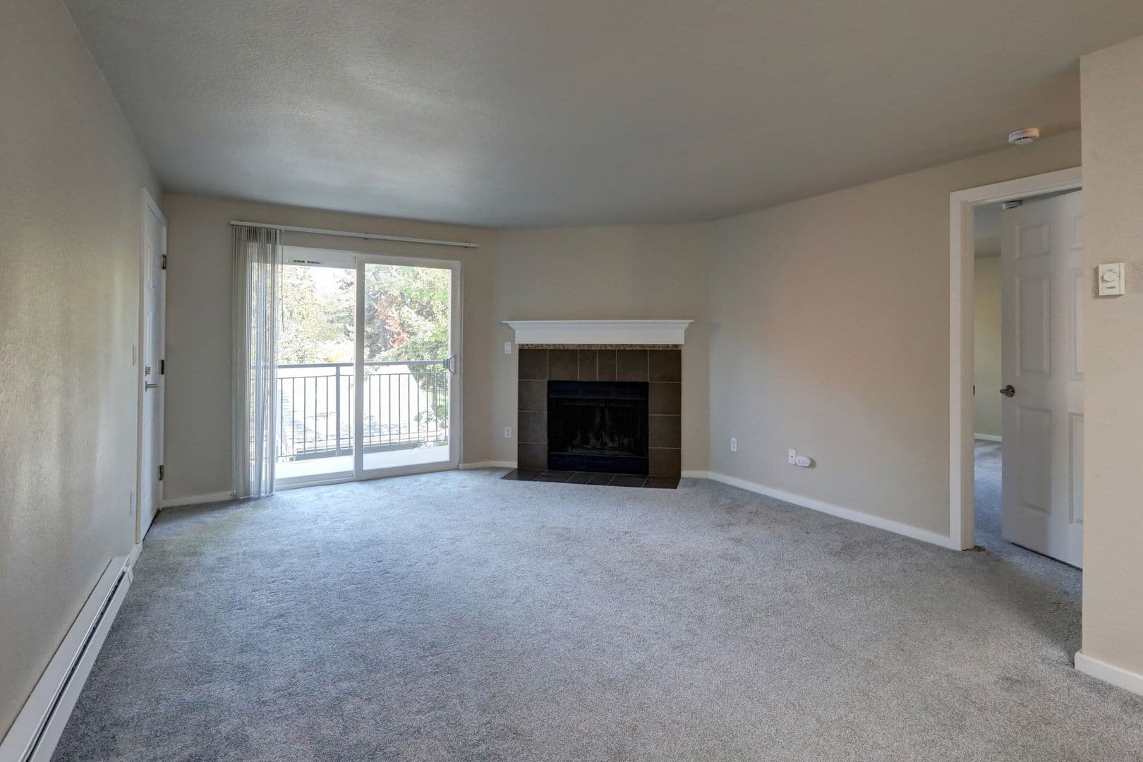 Bellevue House: 12607 SE 41st Place Unit #H207