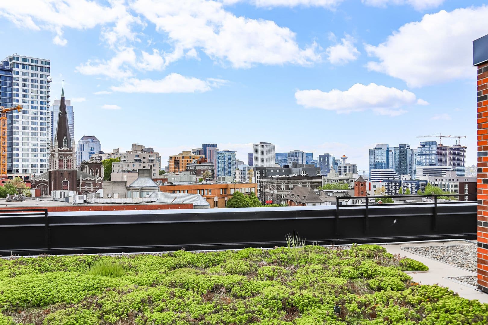 Seattle Apartment: 1225 10th Ave