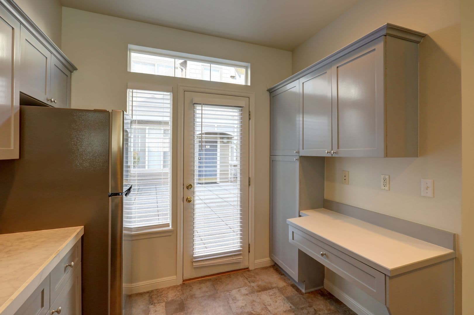 Kirkland House: 9223 122nd CT NE #E137