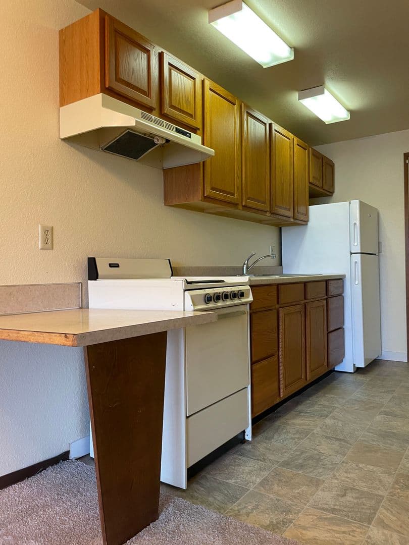 Burien Apartment: 15043 8th Ave S