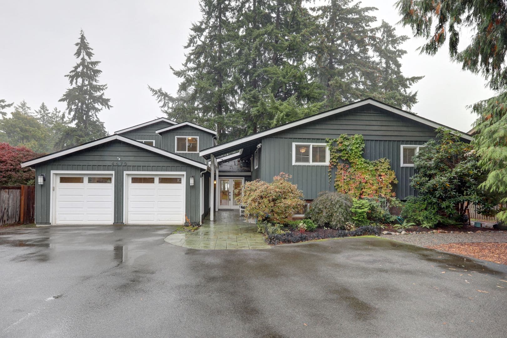 Mercer Island House: 4670 91st Ave SE