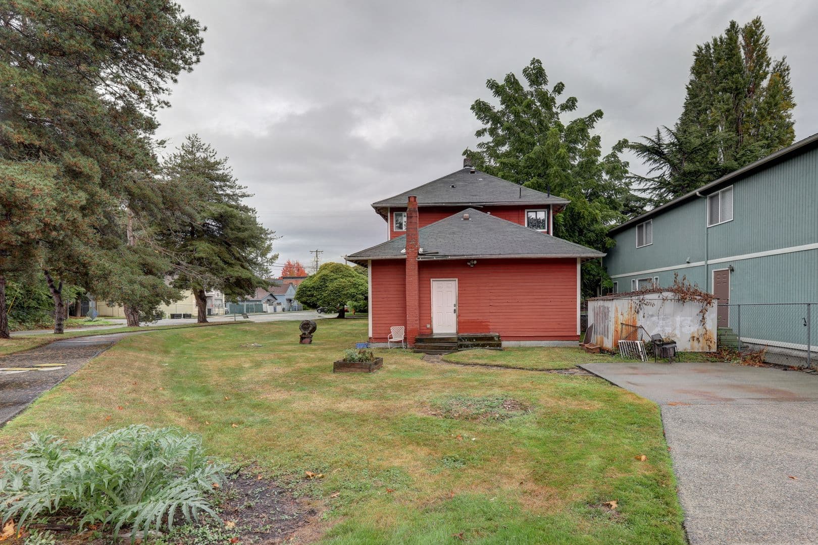 Seattle Apartment: 805 S Donovan Street
