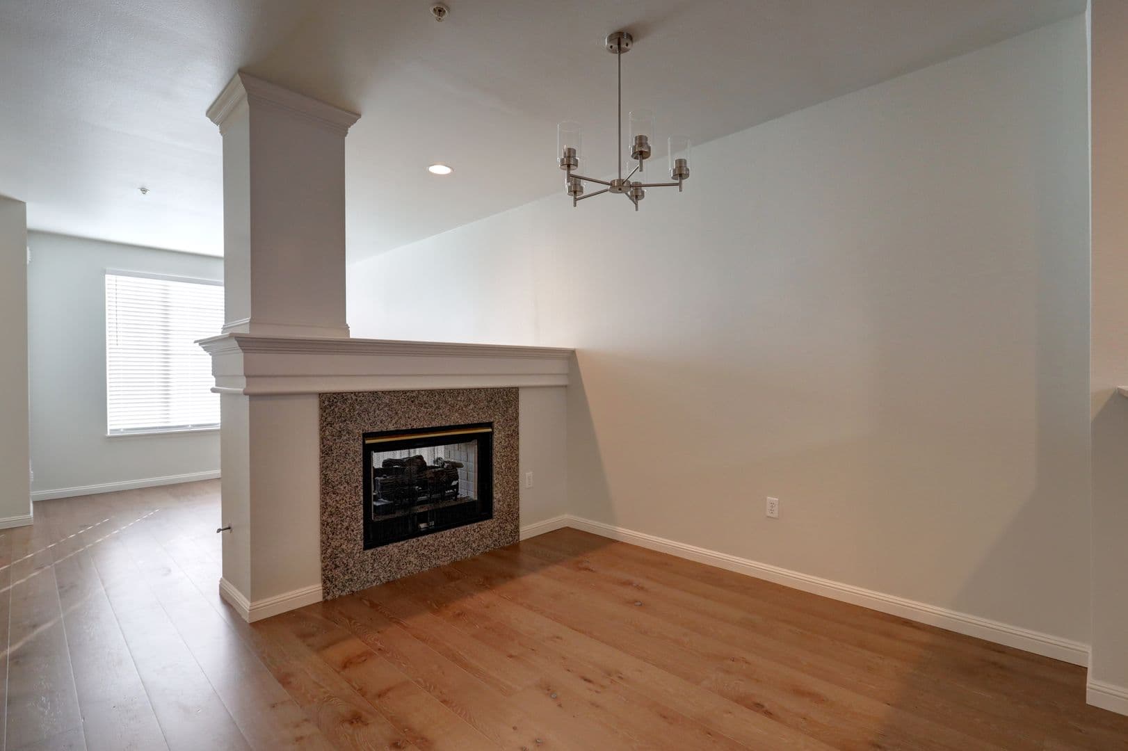Kirkland House: 9223 122nd CT NE #E137