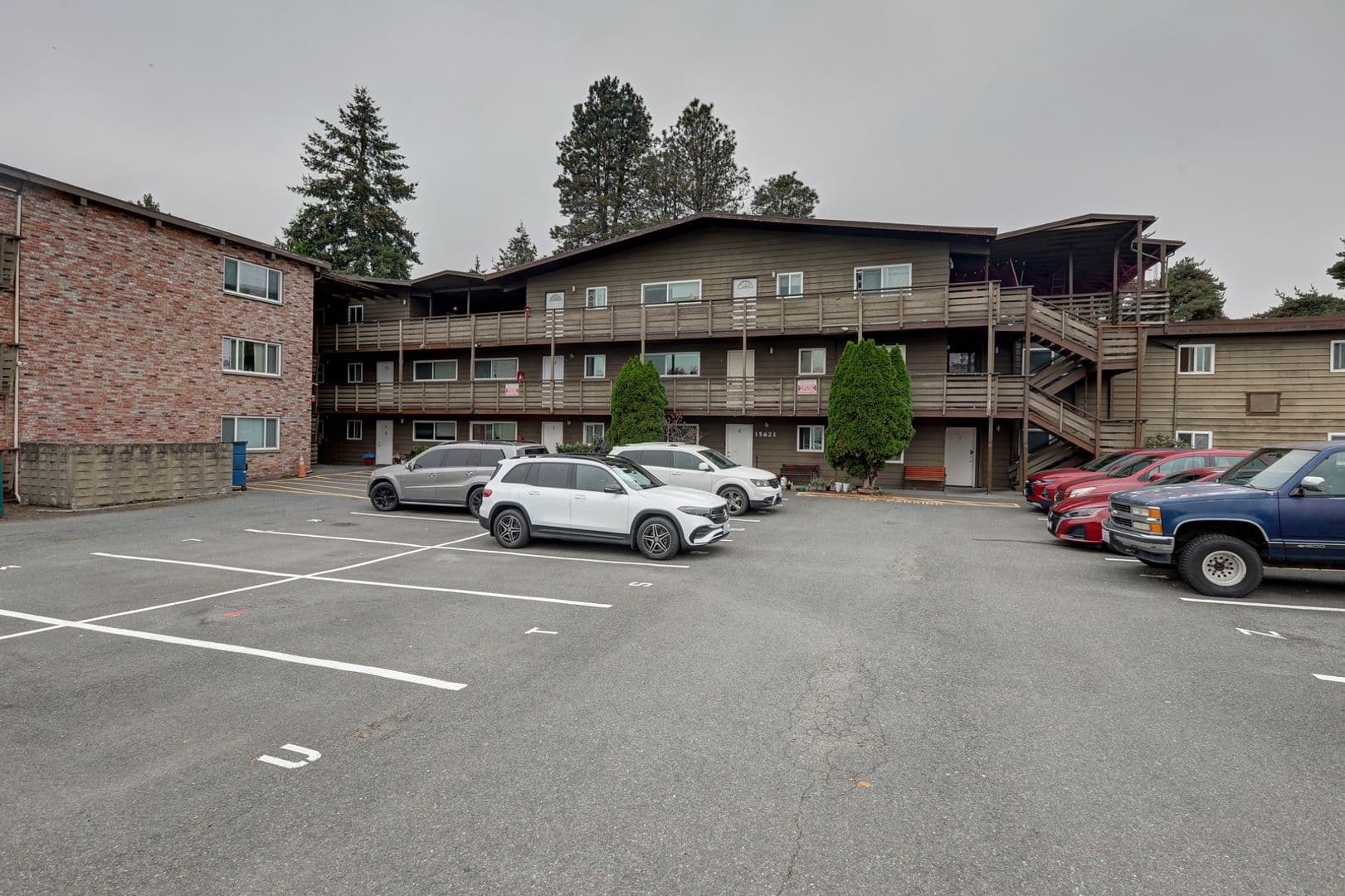Burien Apartment: 15621 4th Ave S