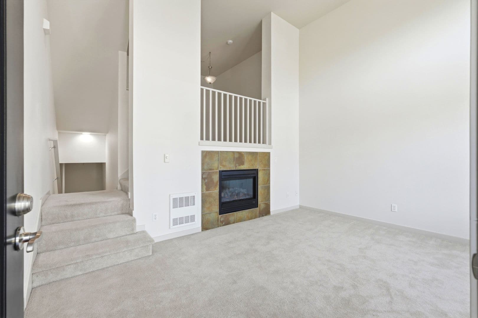 Mukilteo House: 4846 Pointes Dr