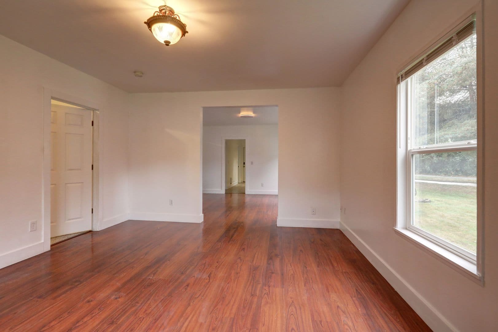 Seattle Apartment: 805 S Donovan Street