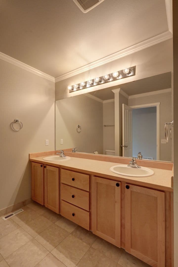 Snohomish House: 6930 131st St SE