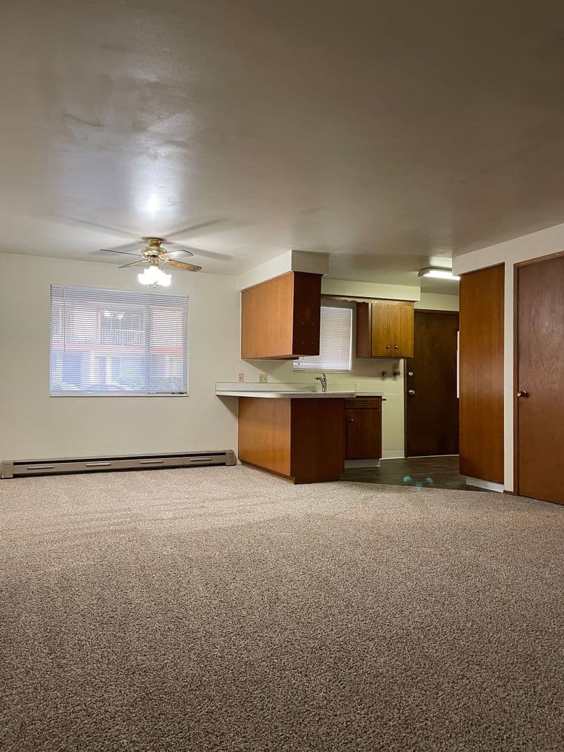 Renton Apartment: 1825 NE 3rd St.