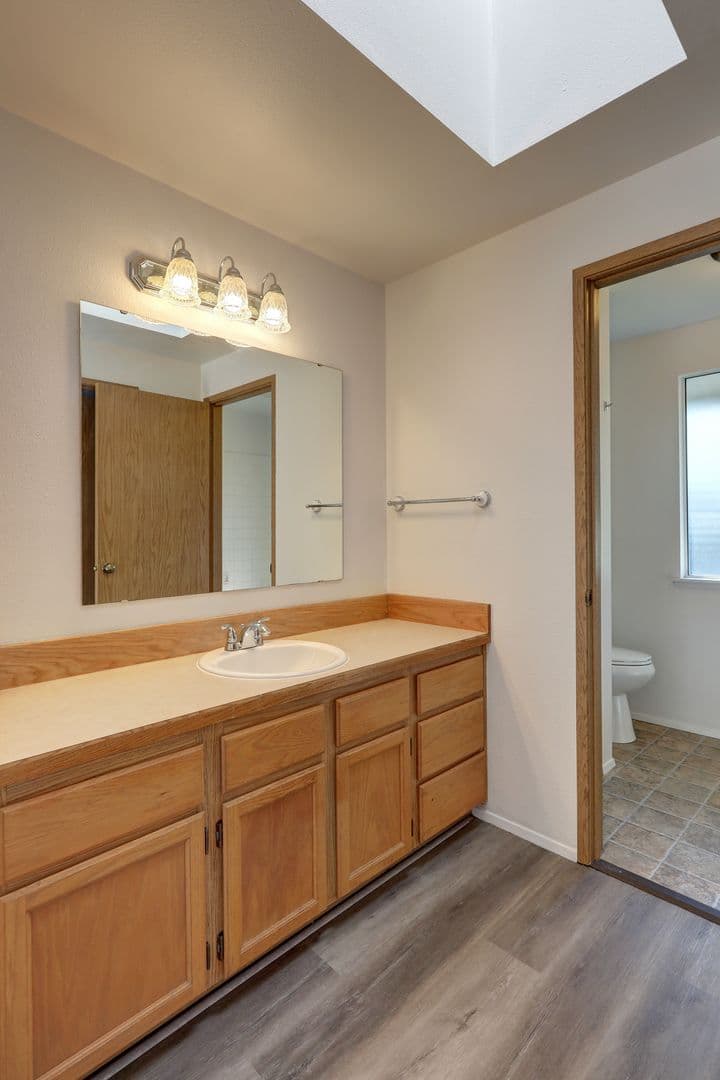 Federal Way House: 2739 SW 347th Place