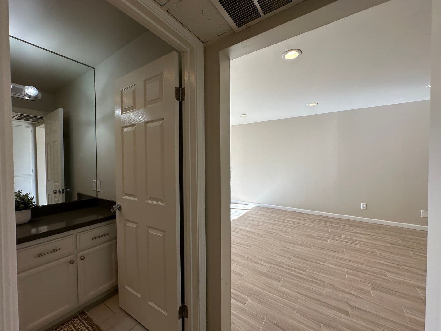 Sacramento Apartment: 2400 Q Street