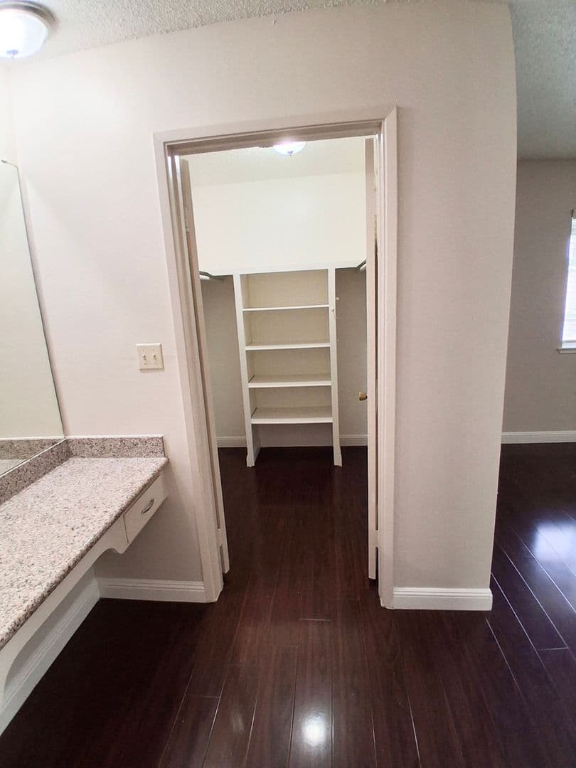 Sacramento Apartment: 6330 Havenside Drive
