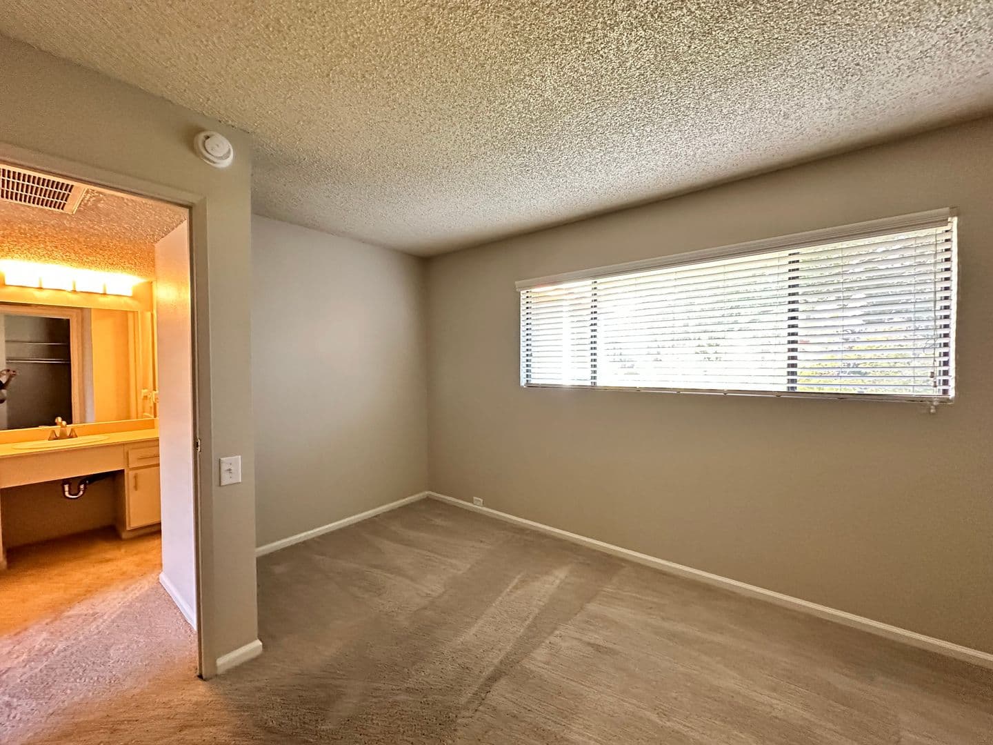 Sacramento Apartment: 1616 Q Street