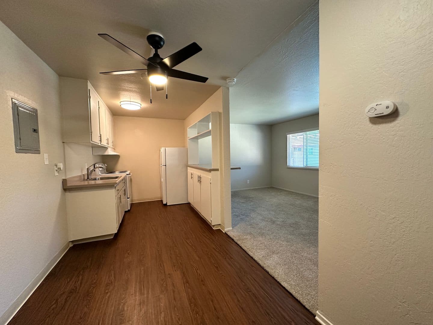 Sacramento Apartment: 2941 Marconi Avenue