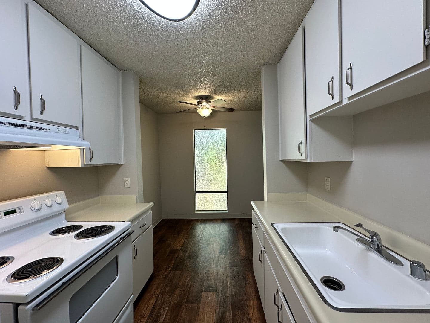 Sacramento Apartment: 1616 Q Street